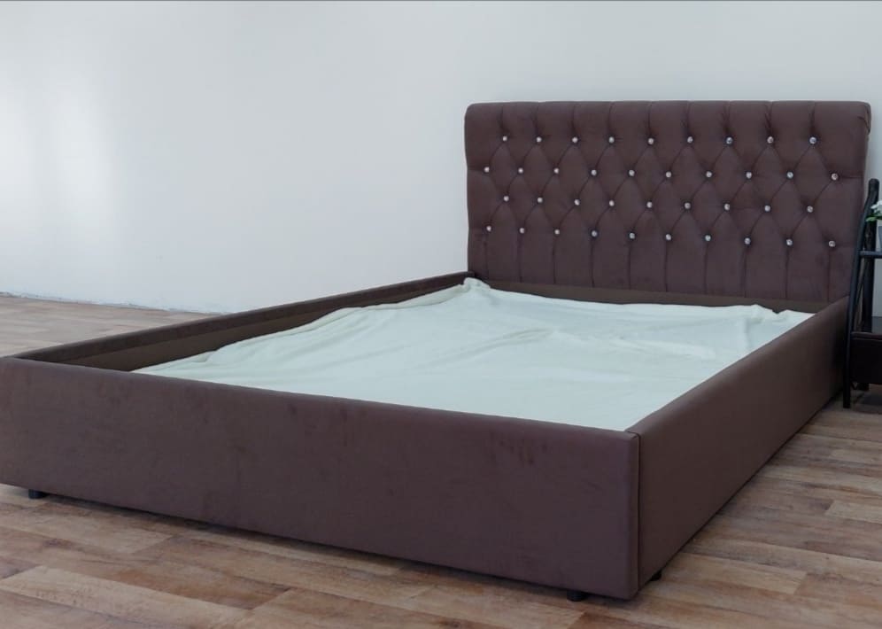 Мягкая кровать "Милана"